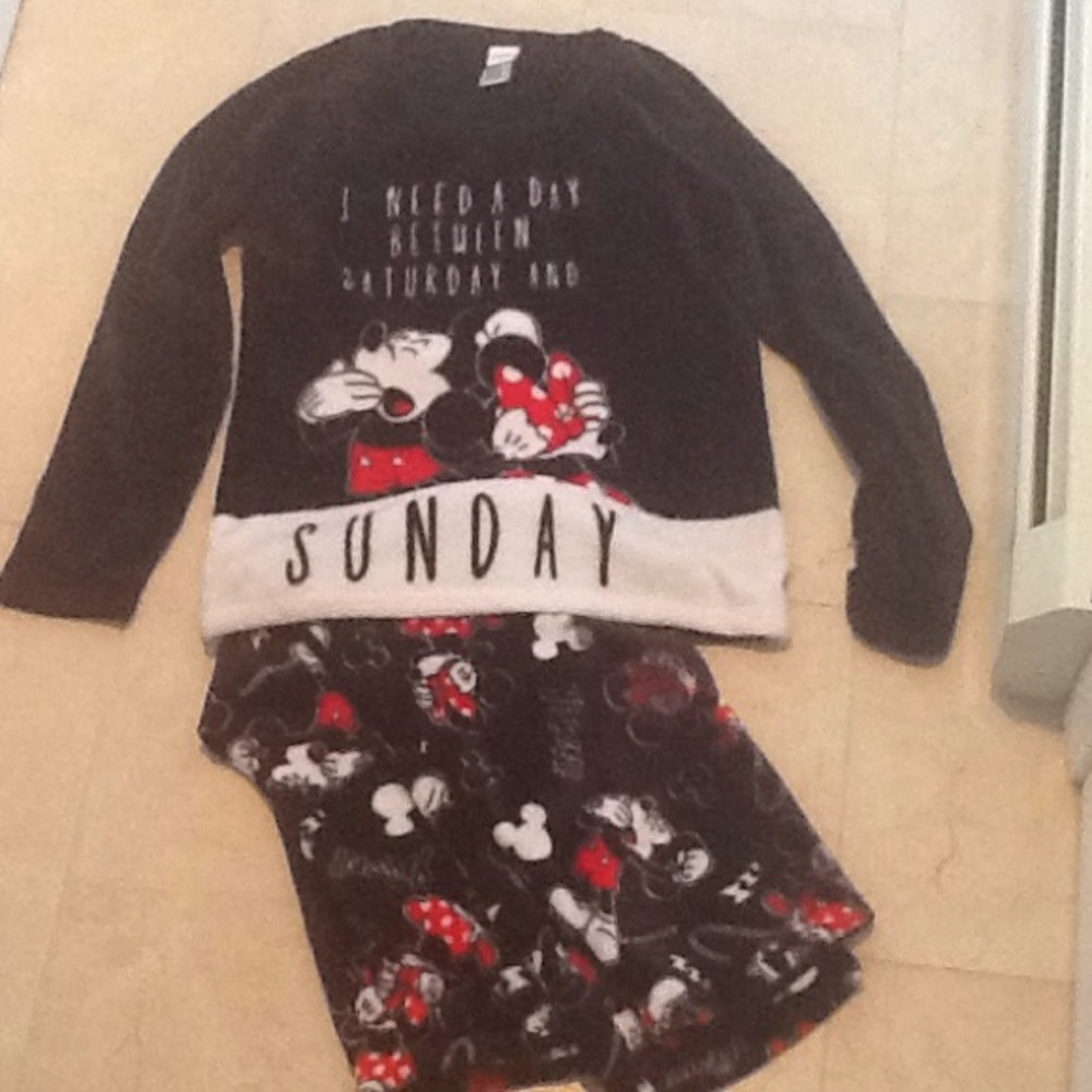 Disney Pajamas Medium
